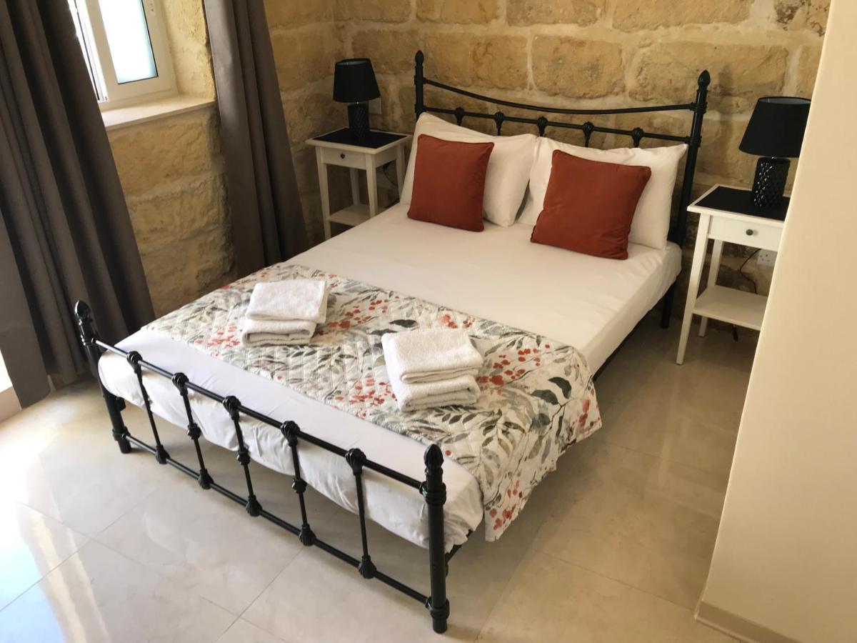 The Cloisters Bed And Breakfast Xagħra Exterior foto