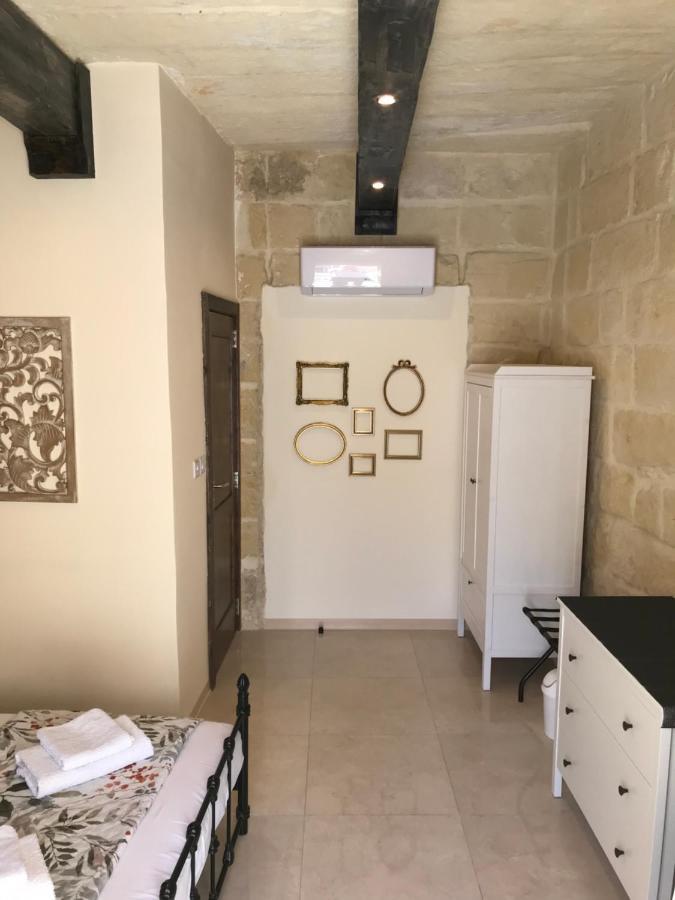 The Cloisters Bed And Breakfast Xagħra Exterior foto