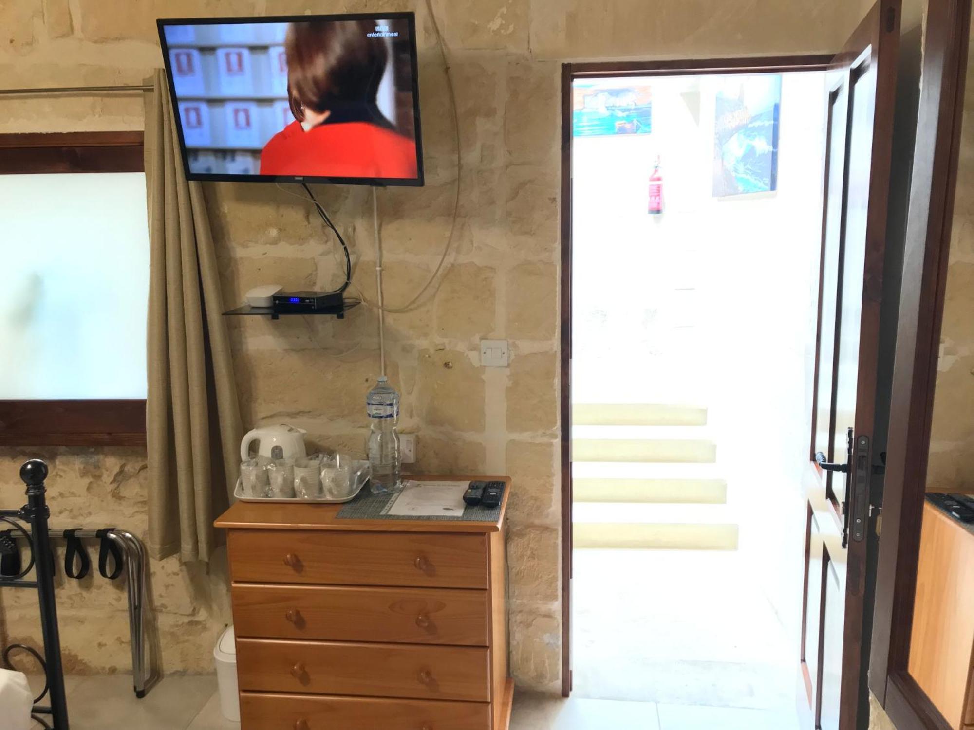 The Cloisters Bed And Breakfast Xagħra Exterior foto