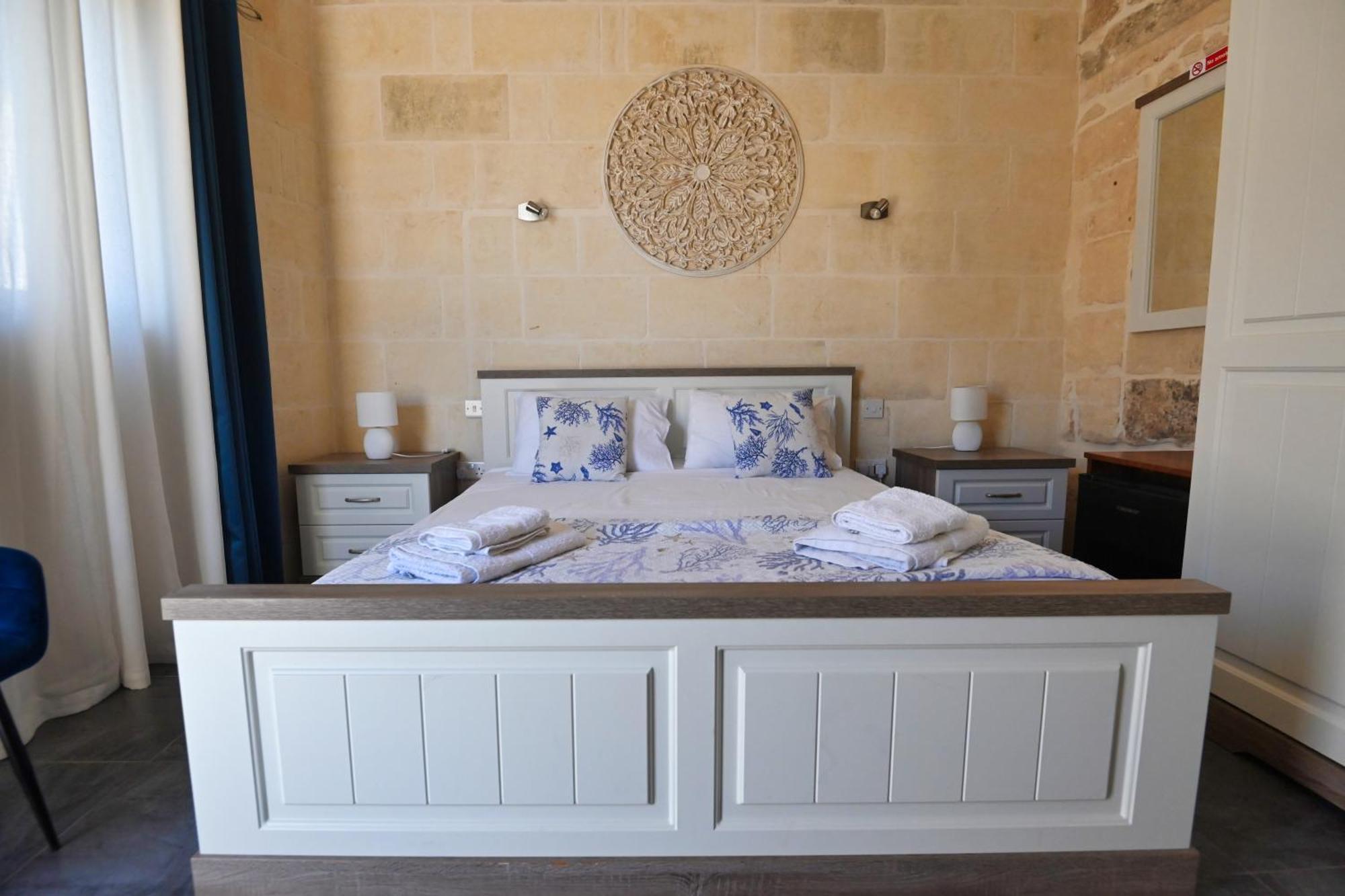 The Cloisters Bed And Breakfast Xagħra Exterior foto