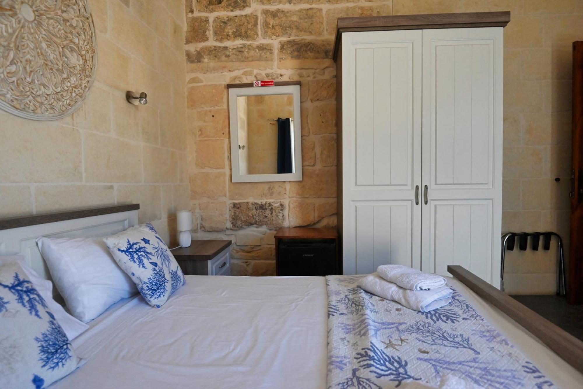 The Cloisters Bed And Breakfast Xagħra Exterior foto